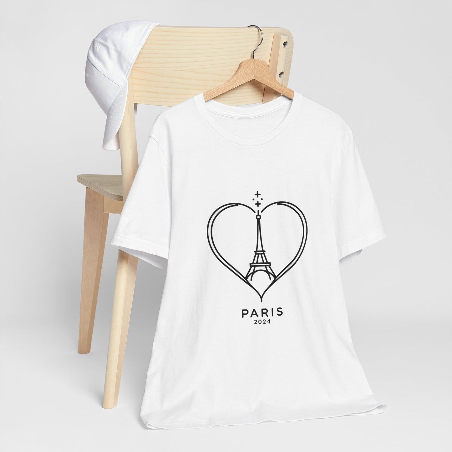 Women T-shirt with heart and Eiffel Tower Design