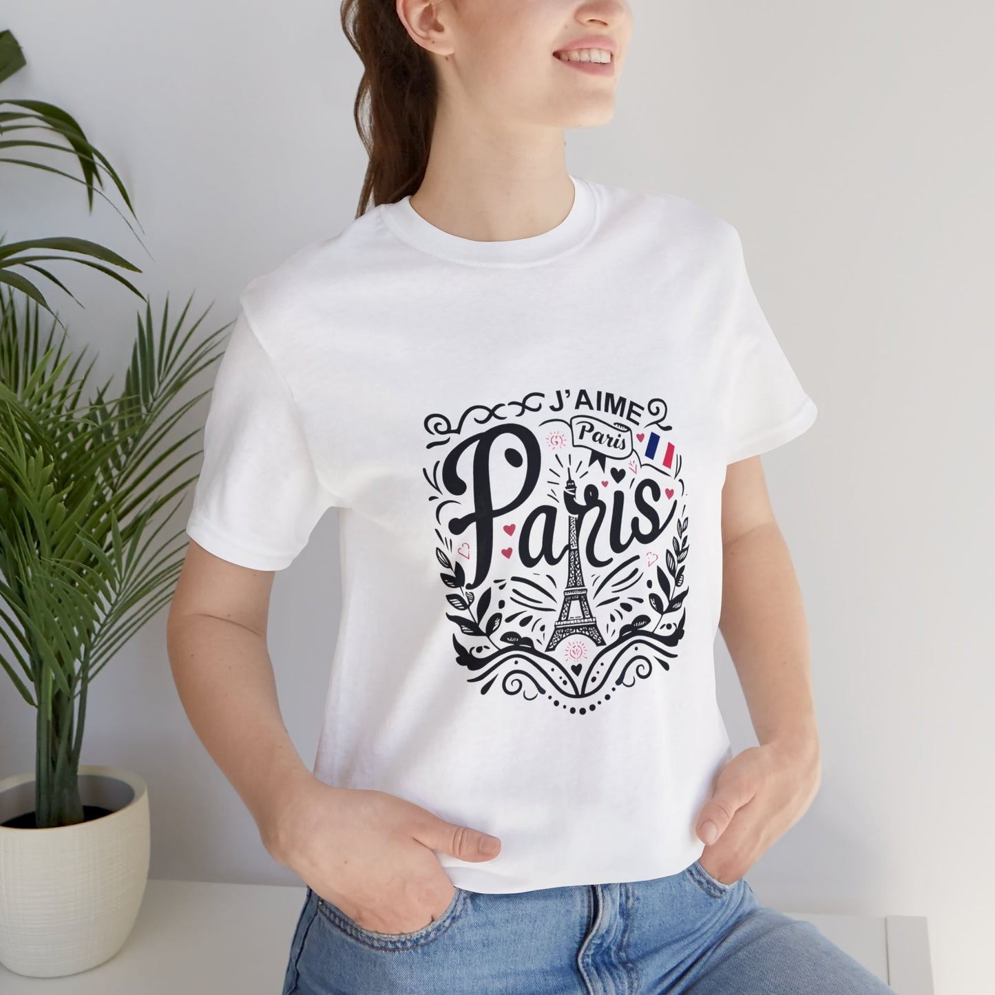 Women T-shirt with Paris Text